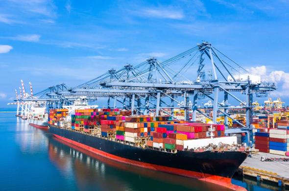 青島國(guó)際物流的發(fā)展現(xiàn)狀、優(yōu)勢(shì)和挑戰(zhàn)，其未來(lái)的發(fā)展前景如何？