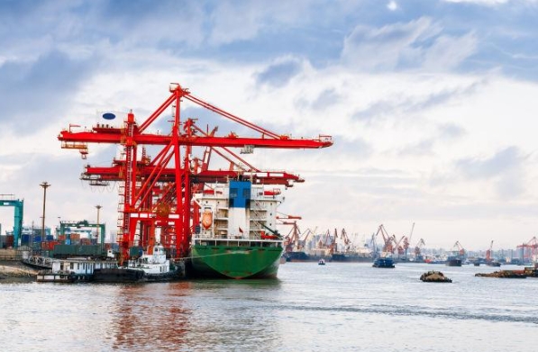 青島貨代行業(yè)將繼續(xù)乘風(fēng)破浪，成為推動(dòng)全球貿(mào)易發(fā)展的重要力量