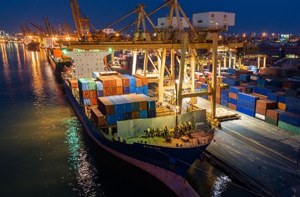 青島貨代成為了連接海陸、促進(jìn)全球貿(mào)易往來的重要橋梁