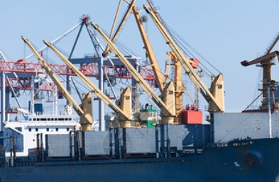 天津貨運代理發(fā)揮其獨特的優(yōu)勢，為全球化的進程做出更大的貢獻